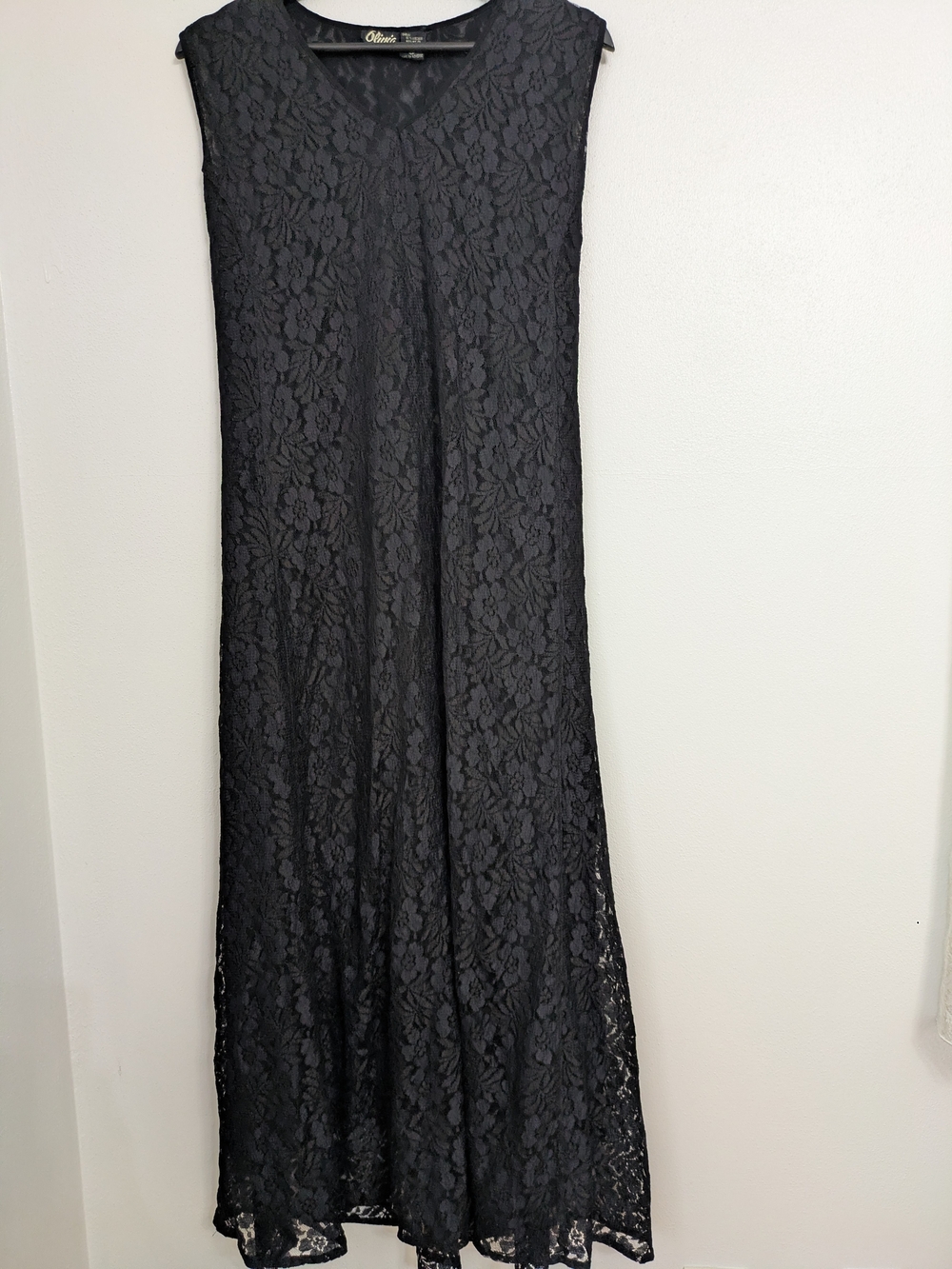 Olivia Sky Black Lace Maxi Dress
